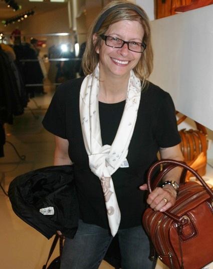 Johanne Vaillancourt at the Seminar on the Behavior of Pet Parrots in Luxembourg in 2008.