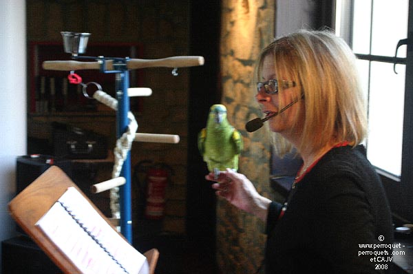 Johanne Vaillancourt at the Seminar on the Behavior of Pet Parrots in Luxembourg in 2008.