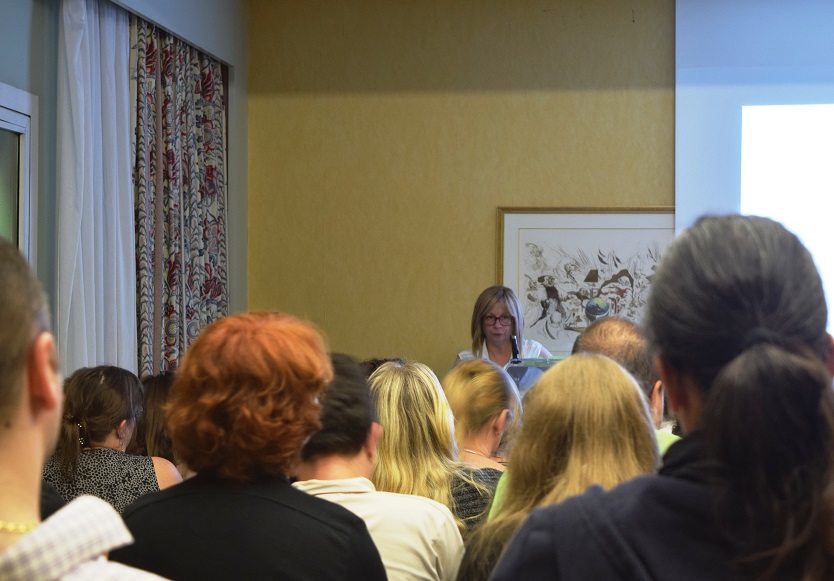 Afternoon break : The Roots of Agression in Parrot