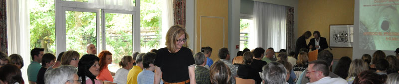 Johanne Vaillancourt at Fontainebleau in 2011 to speak on parrots.