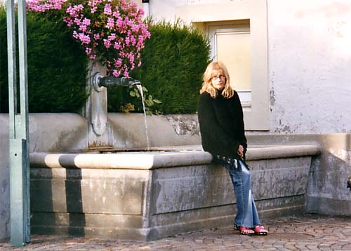 Johanne at the Swiss Seminar on parrots. 