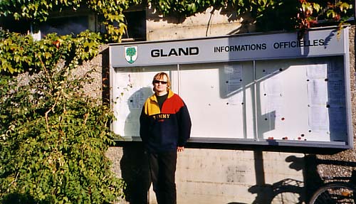 Johanne at the Swiss Seminar on parrots. 